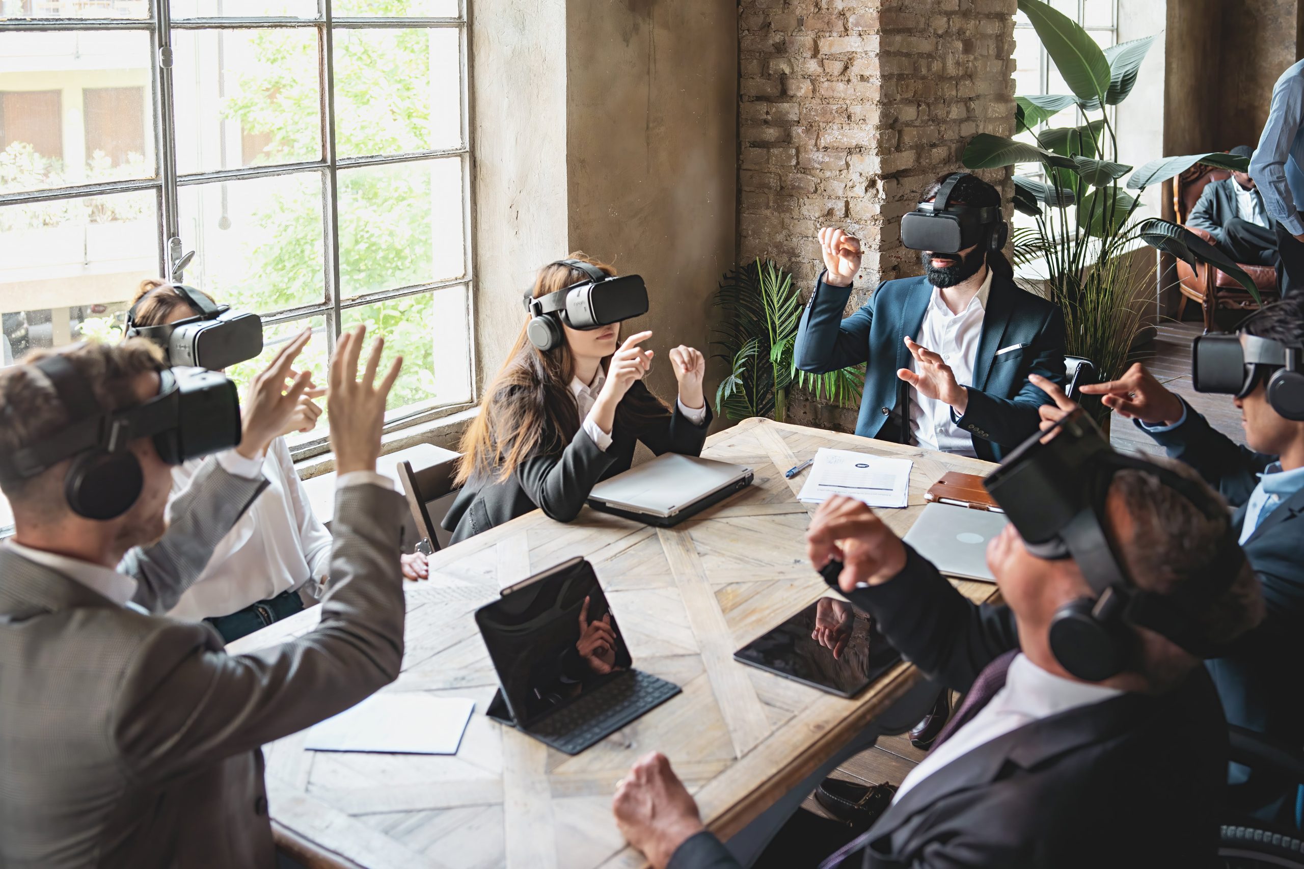 Maximizing Business in the Metaverse Using Virtual Reality